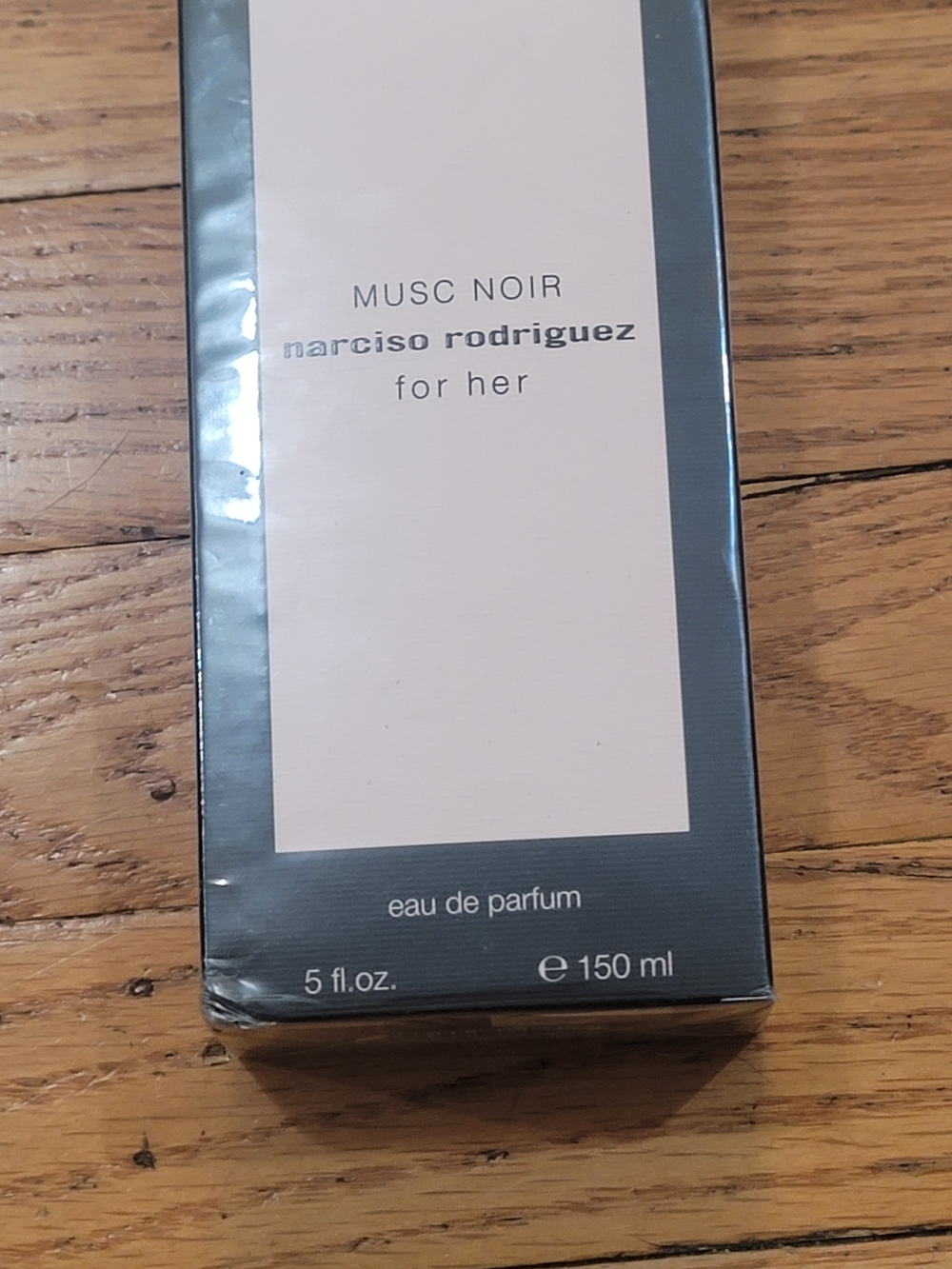 Narciso Rodriguez Musc Noir for Her — Black & Pale Pink Box